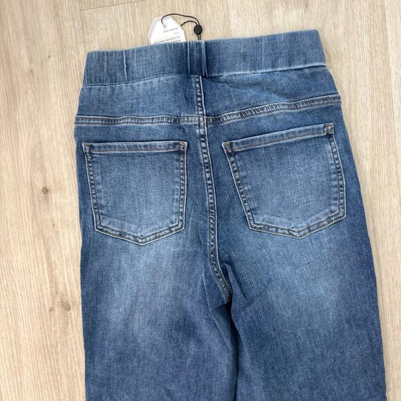 NWT Universal Standard Wide Leg Pull On Jeans Blue Denim Stretchy Pants Size 00 - Picture 4 of 7